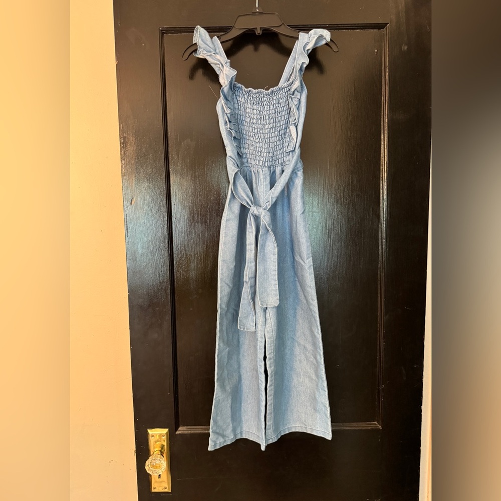 Girls btween chambray jumpsuit size 7 flutter sleeve